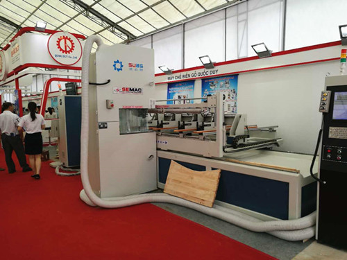 CNC電腦帶鋸機(jī) CNC電腦帶鋸機(jī)