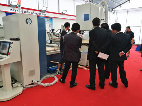 受歡迎電腦帶鋸機(jī) 受歡迎電腦帶鋸機(jī)