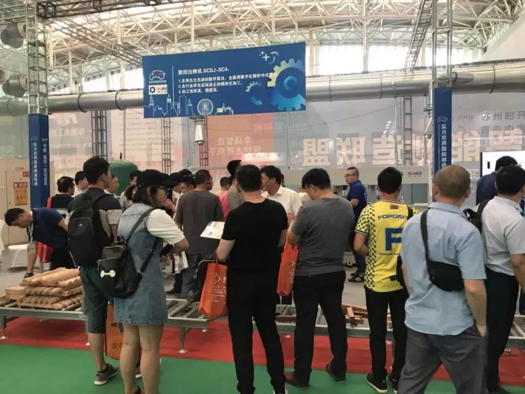 �ٱ؄ٹ����ˆT����̬F(xi��n)��(ch��ng)��ʾ���î�ӹ��^(gu��)��