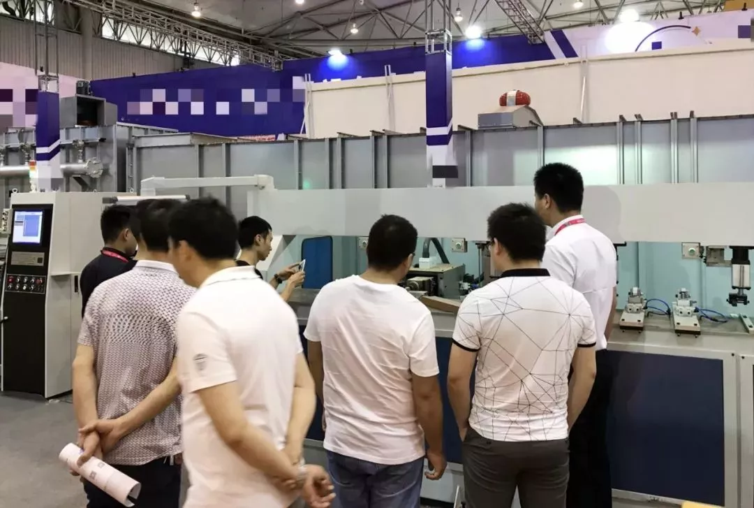 �ٱ؄ٹ����ˆT����̬F(xi��n)����ʾ�C(j��)е�ӹ��^��